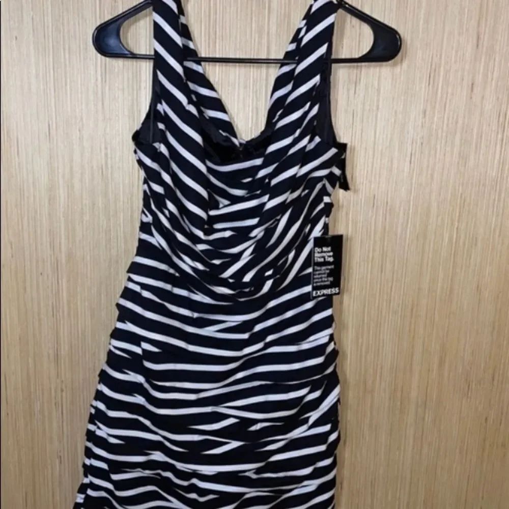 Express black and white striped dress sz. 4 NWT